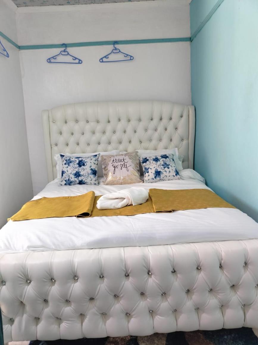 Studio Apartment. - Housity