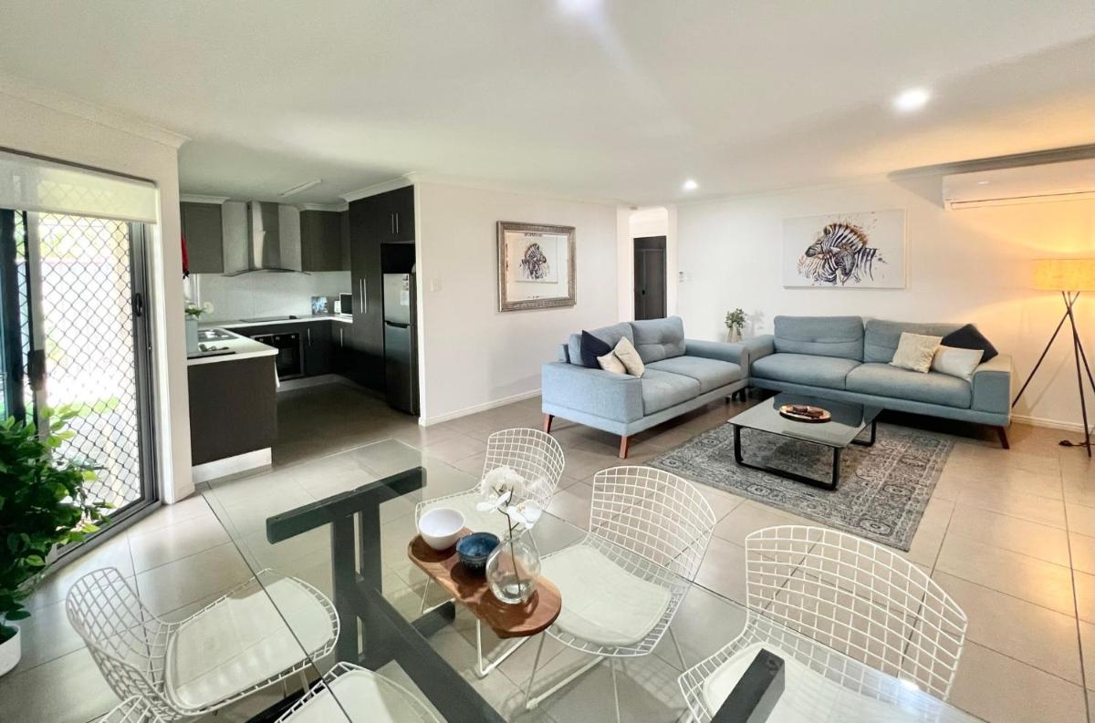 Suitetrails - Bundys Best! Modern Luxury in the heart of town