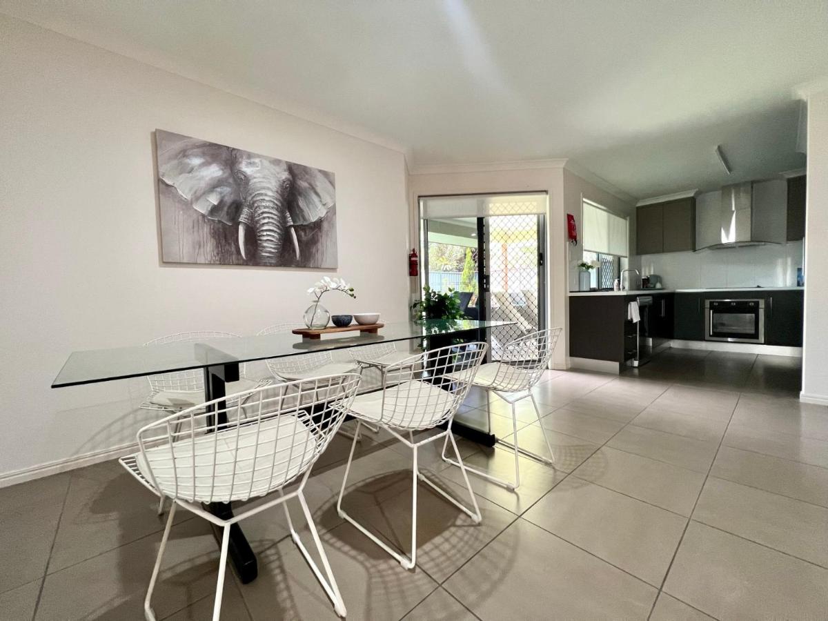 Suitetrails - Bundys Best! Modern Luxury in the heart of town