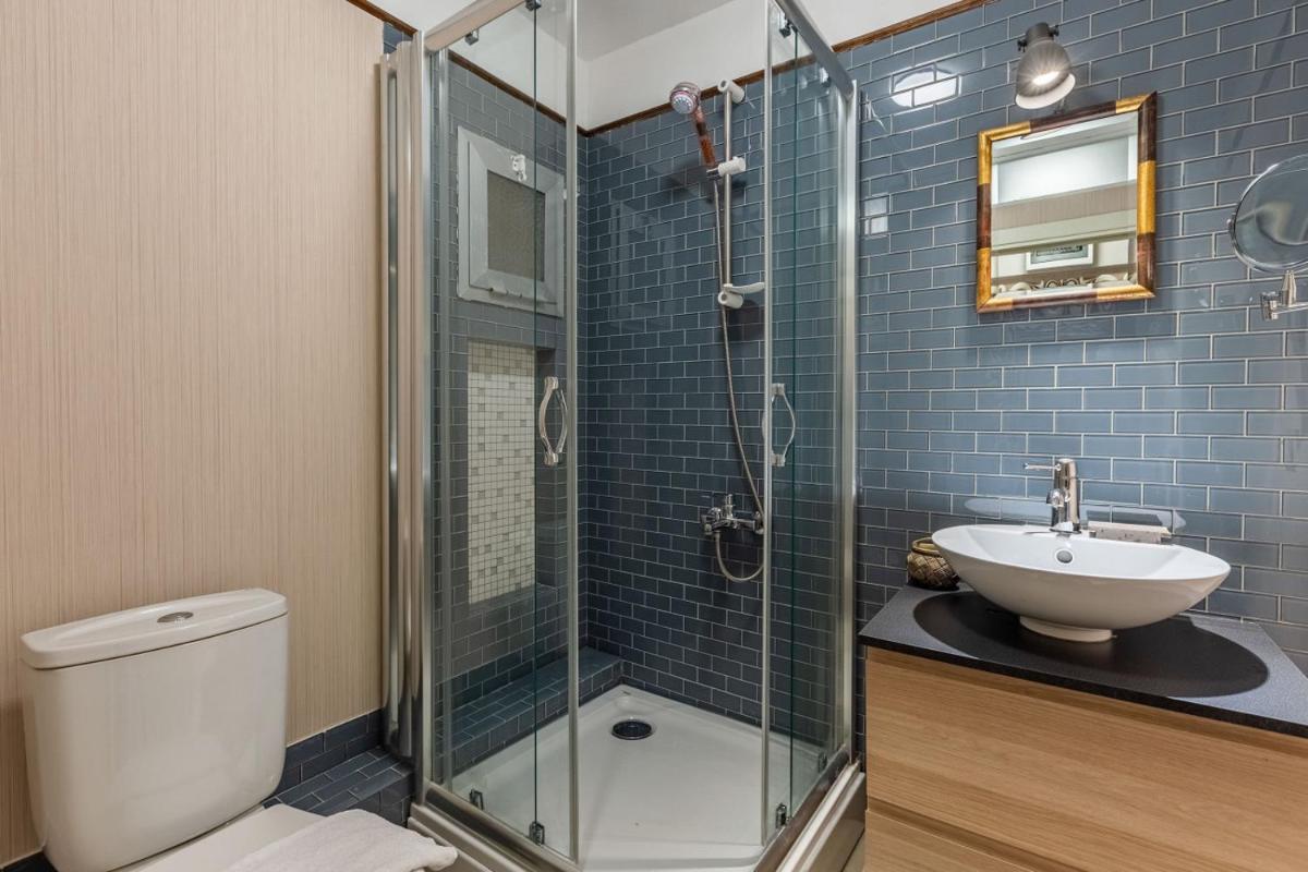 Central and Stylish Flat in the Heart of Beyoglu - Housity