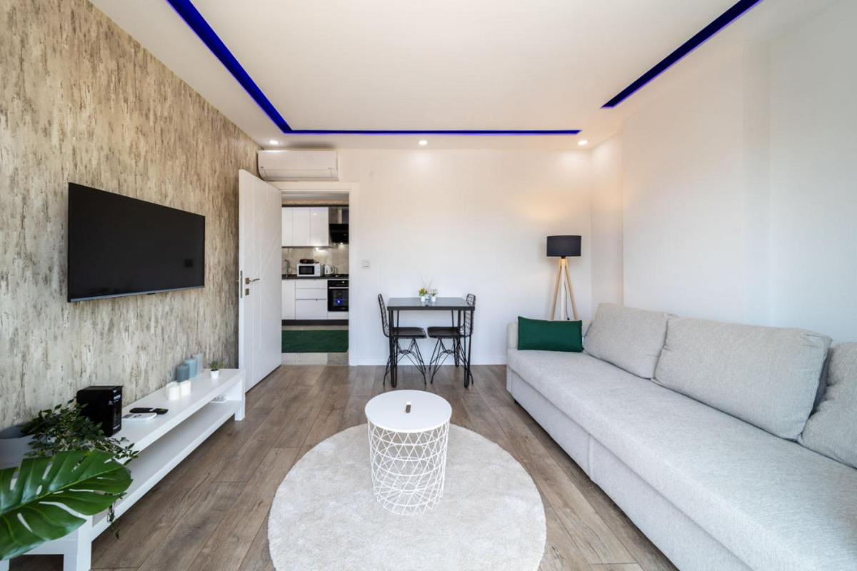Modern and Central Home near Beach in the Heart of Antalya - Hizvo