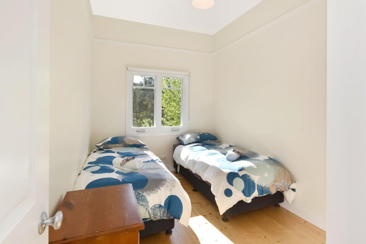 Veronicas House and Cottage - Housity