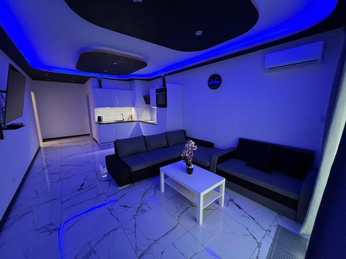 Apartamenty nad jeziorem Białym KA-BOATS - Hizvo