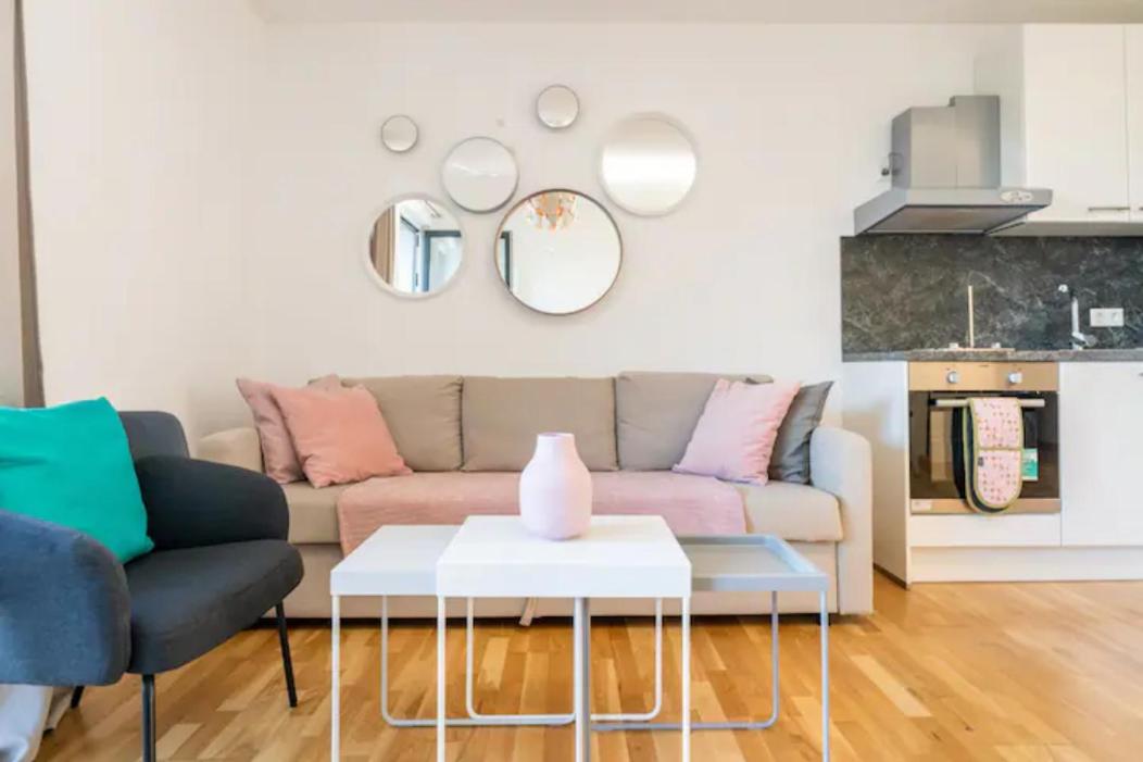 Near Lake Fully Furnished Beautiful Apartment - Housity