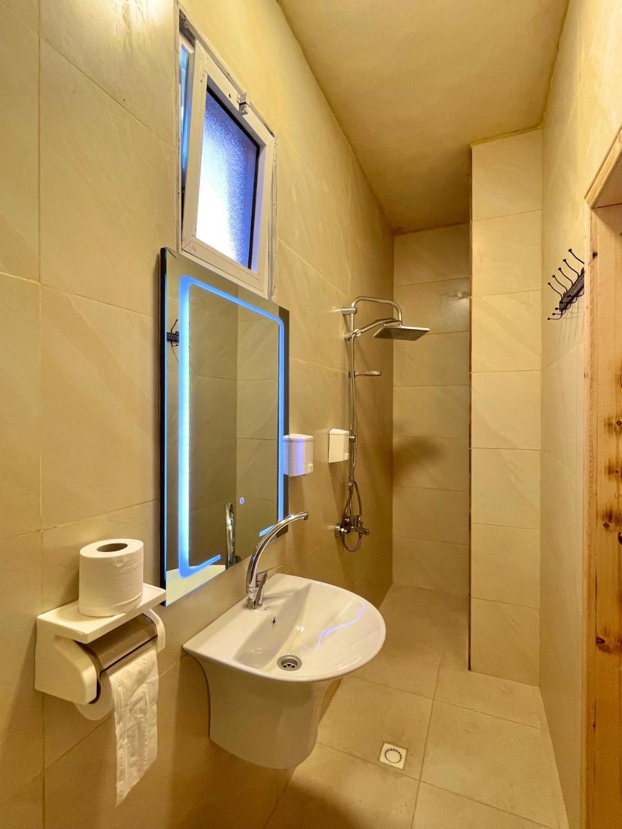 Jabal Dana Hotel - the highest hotel in Jordan - Housity