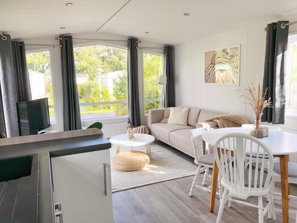 Chalet 557 op Recreatiepark De Wielen - Housity