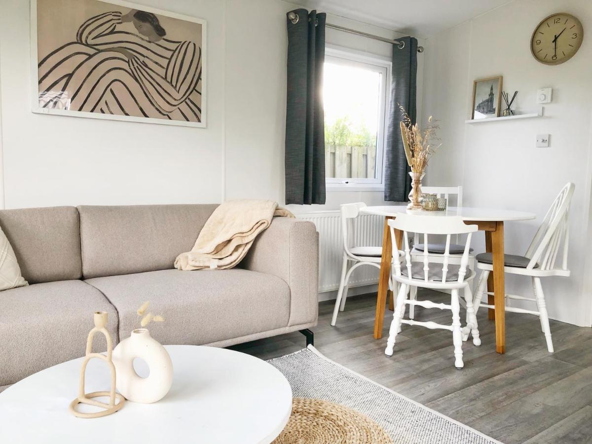 Chalet 557 op Recreatiepark De Wielen - Housity