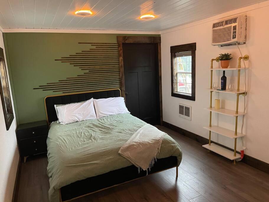 Casita at the Winery - Housity