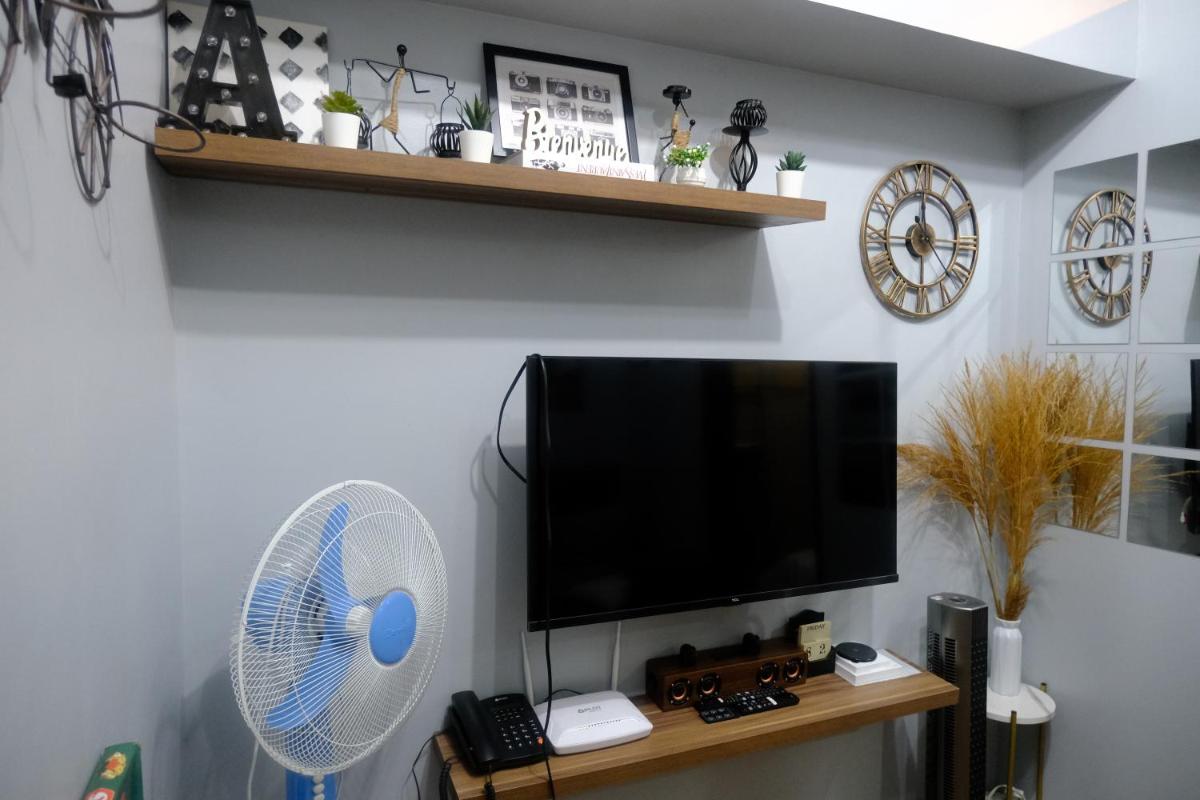 Homey 1-bedroom Condo Baguio City Moldex - Housity