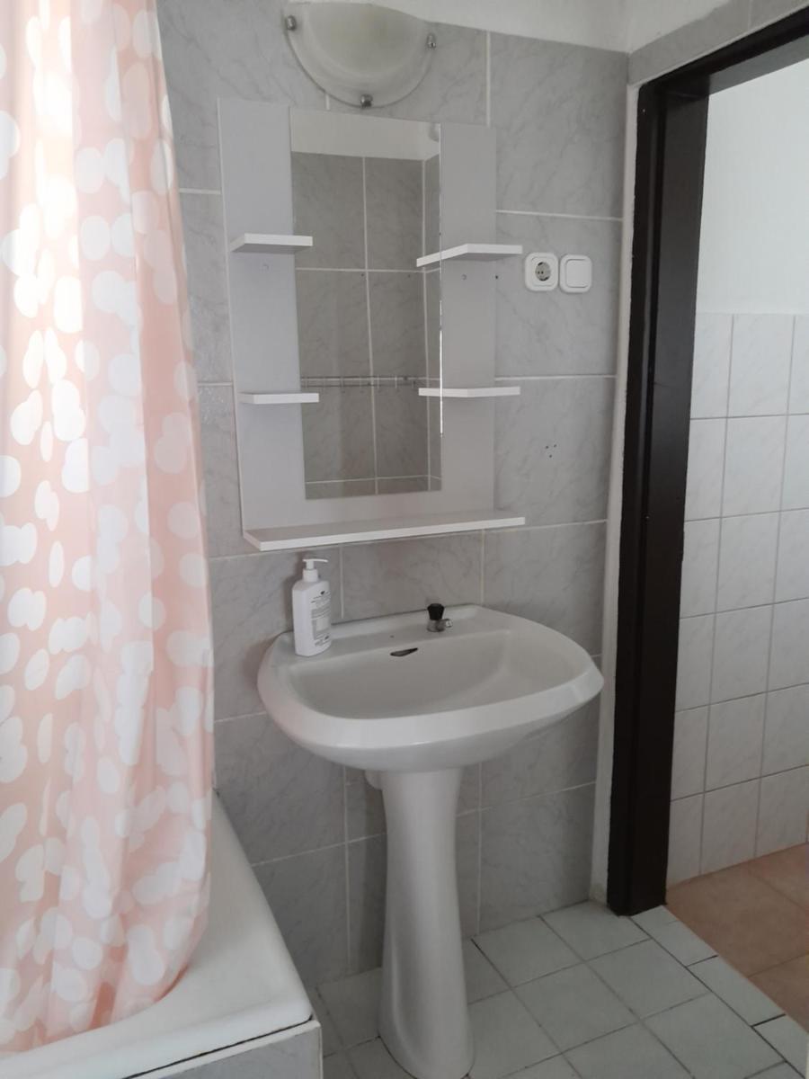 Diófa Vendégház - Housity