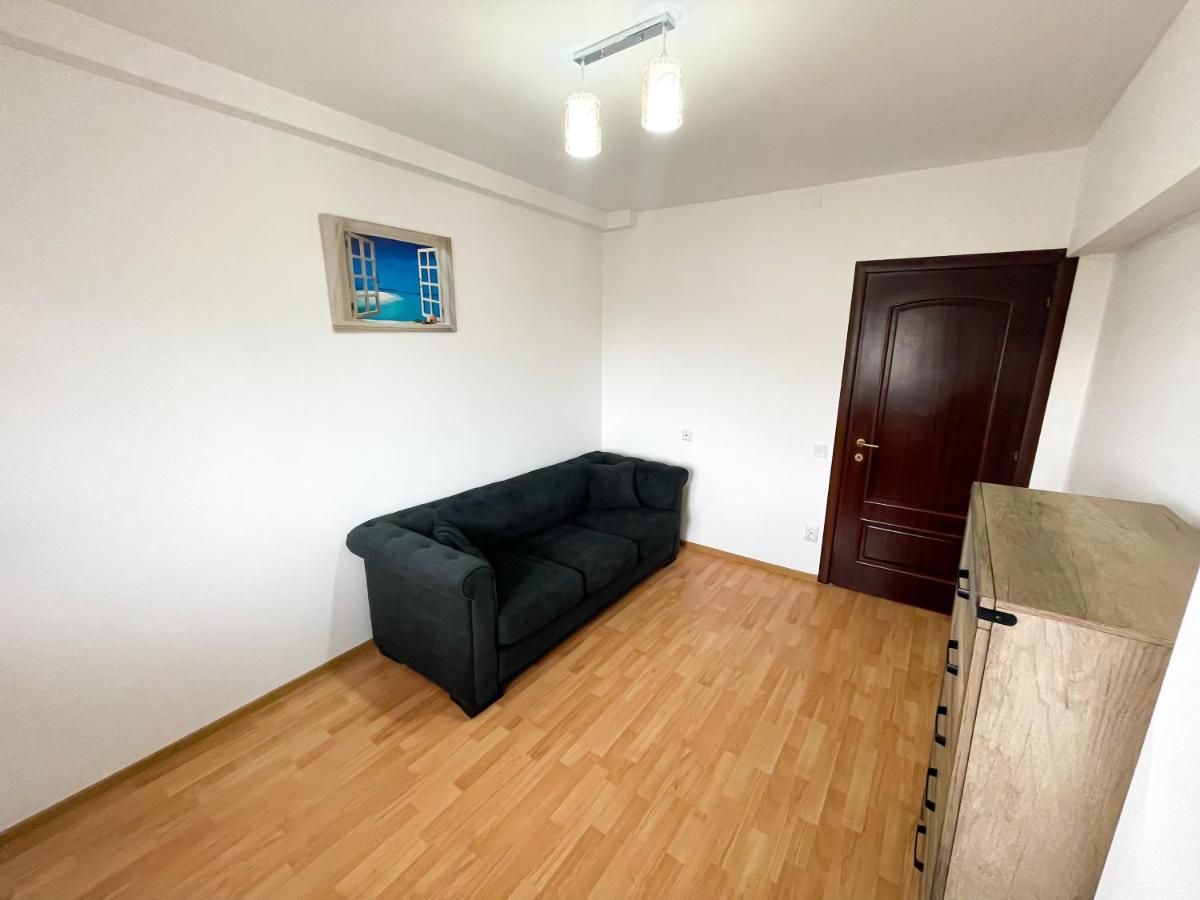 National Arena Mega Mall Elana apartment - Housity