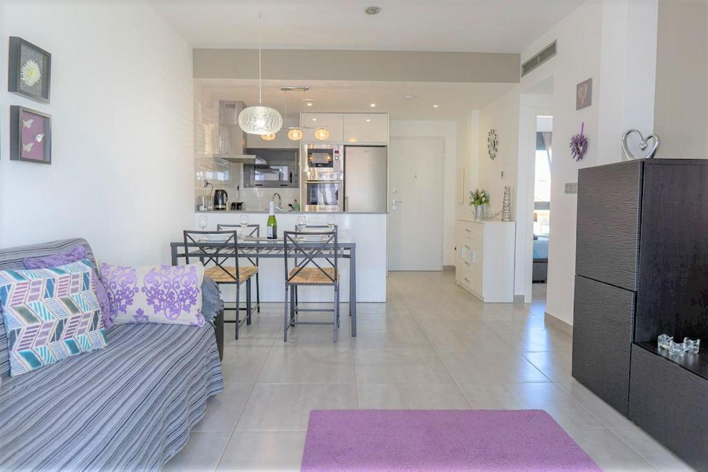Suitetrails - Fantastic 2 bed apartment in modern complex in Pilar de la Horadada