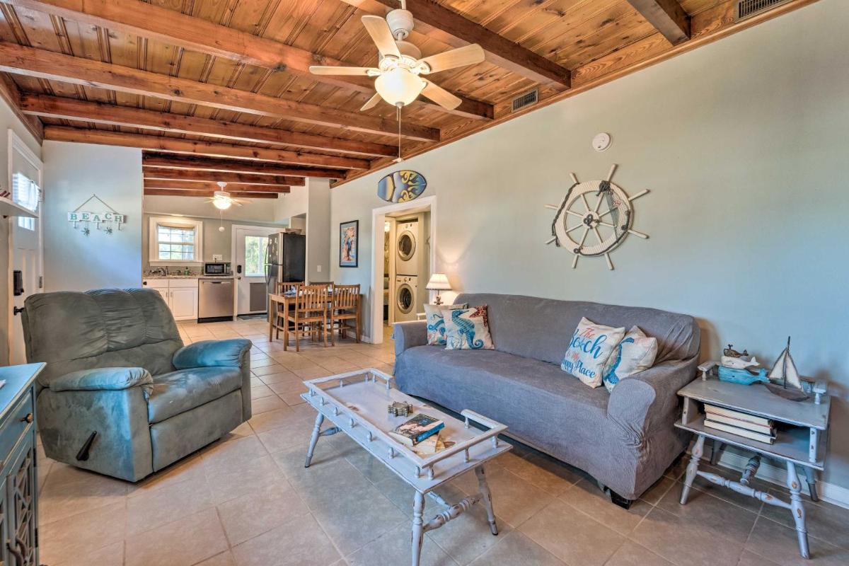 Updated Oak Island Getaway Near Fishing Dock! - Housity
