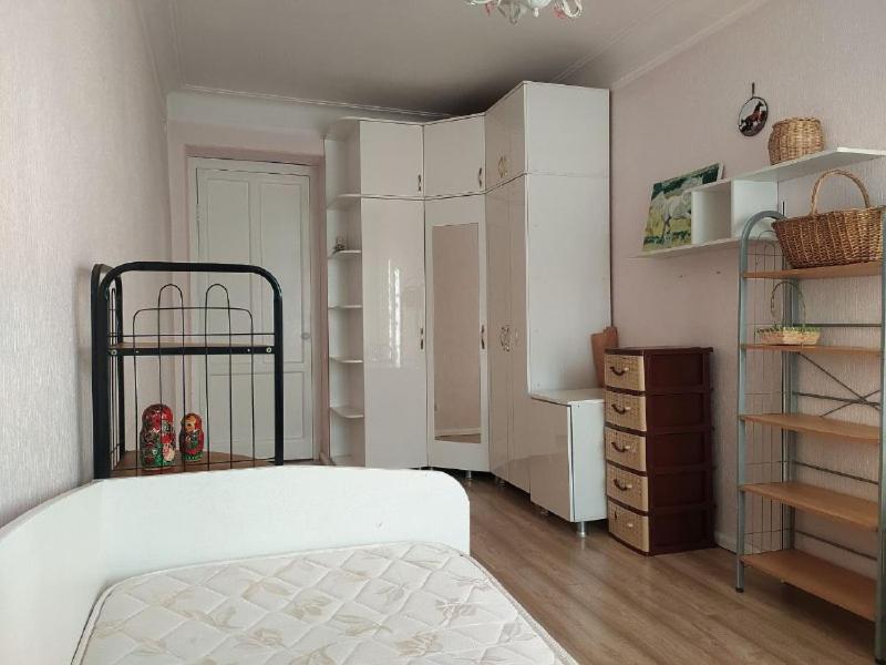 AURA on Erkindik boulevard - Housity