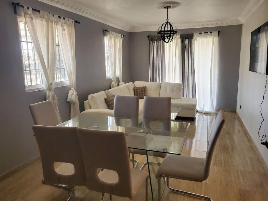 2 Bedroom Apartment - Housity