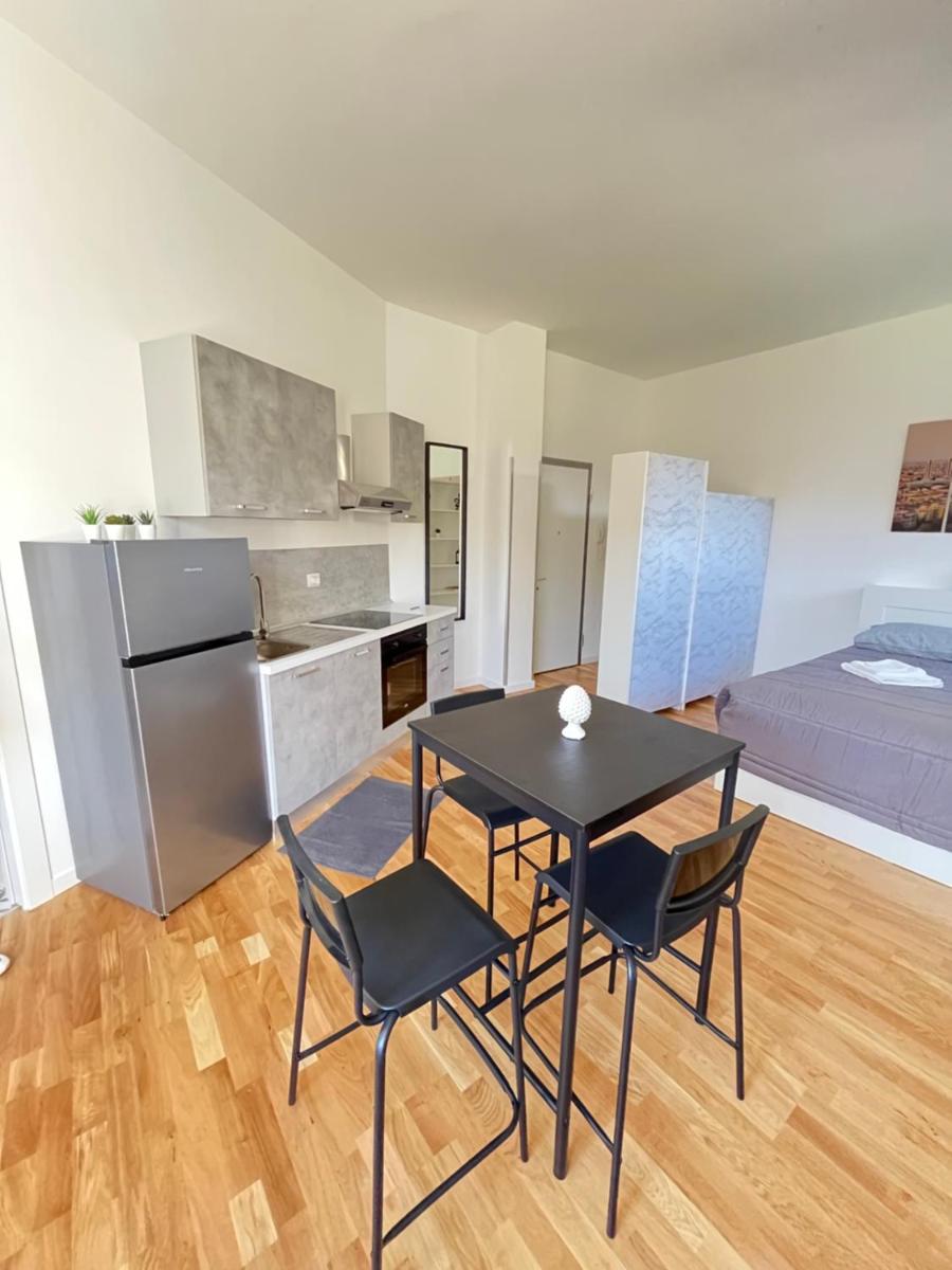Nice and comfy apartment : central area of Milan - Housity