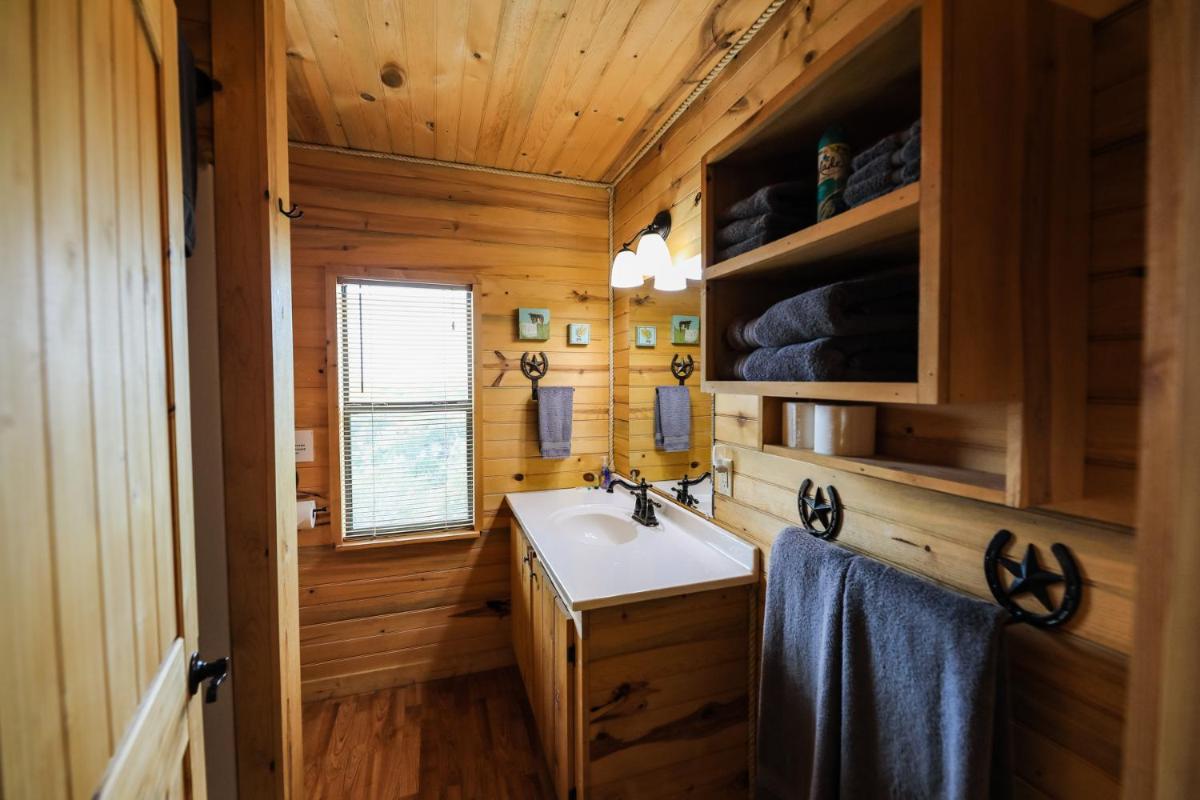 Walnut Canyon Cabins - Housity