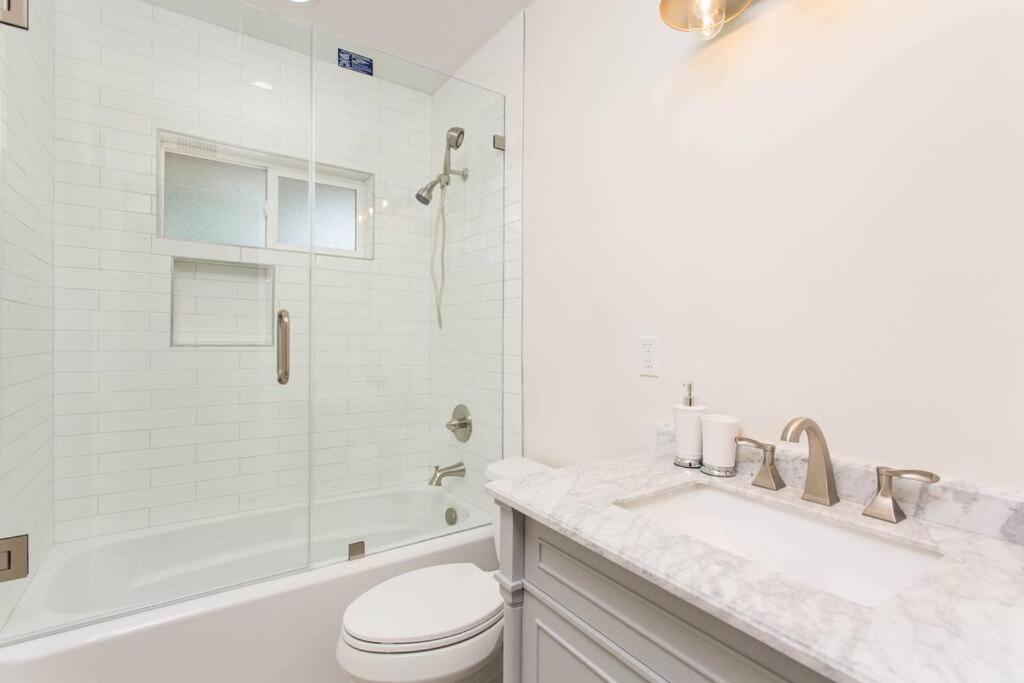 Suitetrails - Luxury 4 Bedroom Home with Pool