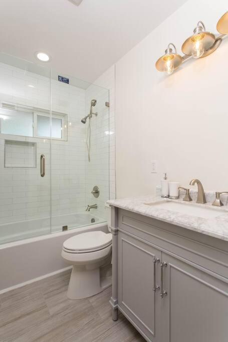Suitetrails - Luxury 4 Bedroom Home with Pool