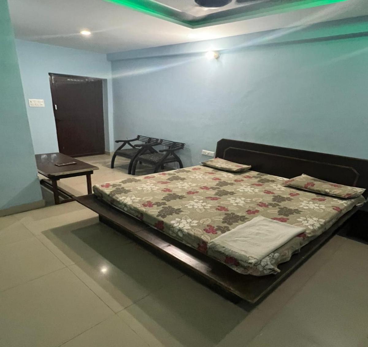 Shanti Guest House, Sonipat - Housity