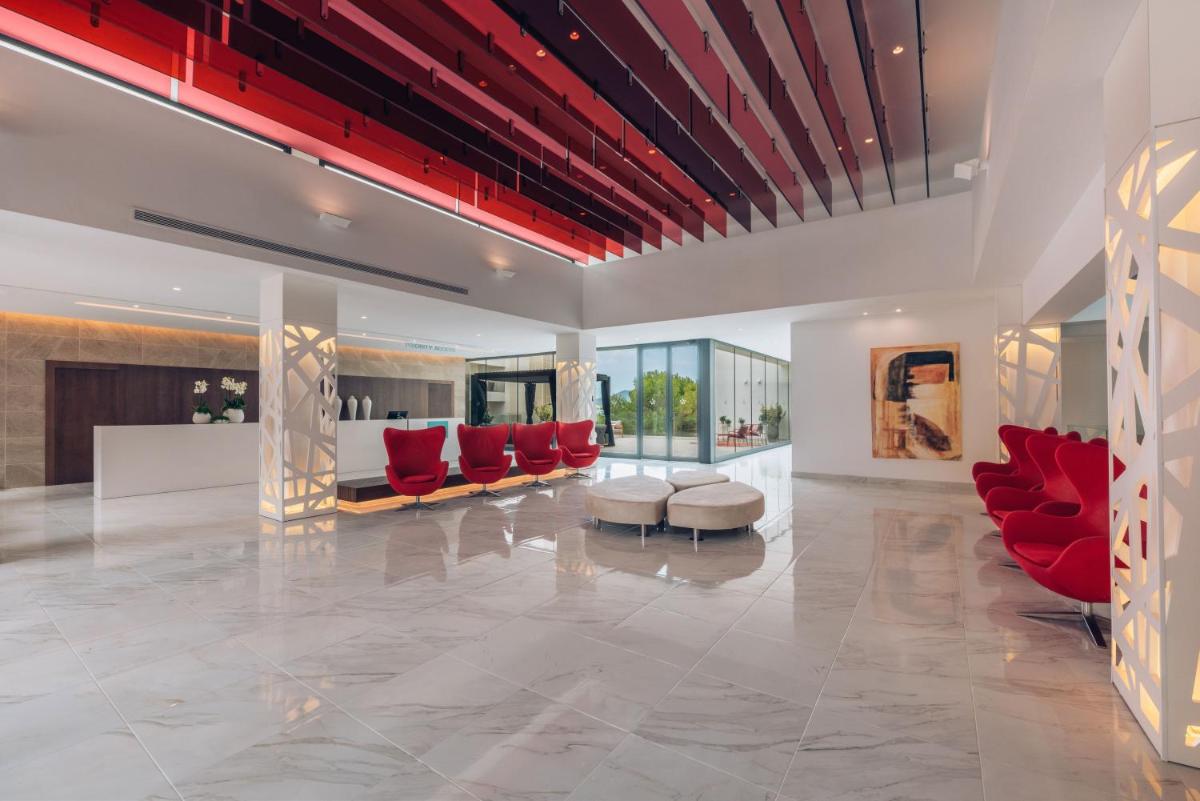 Zona de estar de Iberostar Waves Cala Millor - Adults Only