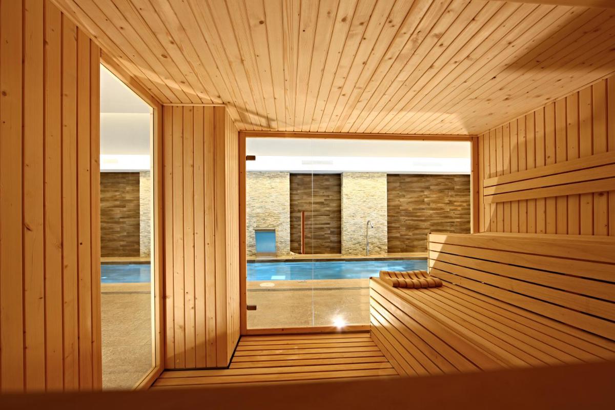 Piscina en o cerca de Iberostar Waves Cala Millor - Adults Only