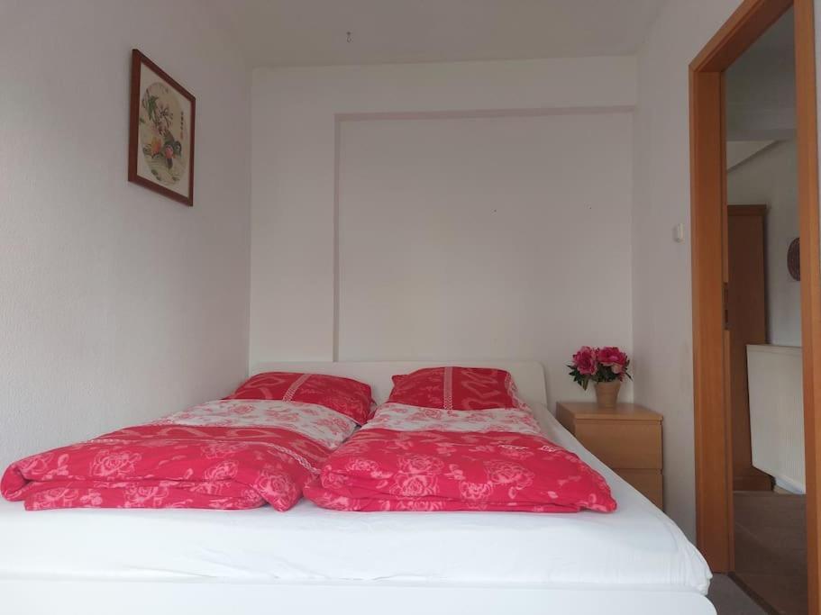 Bungalow Teltow Seehof - Housity