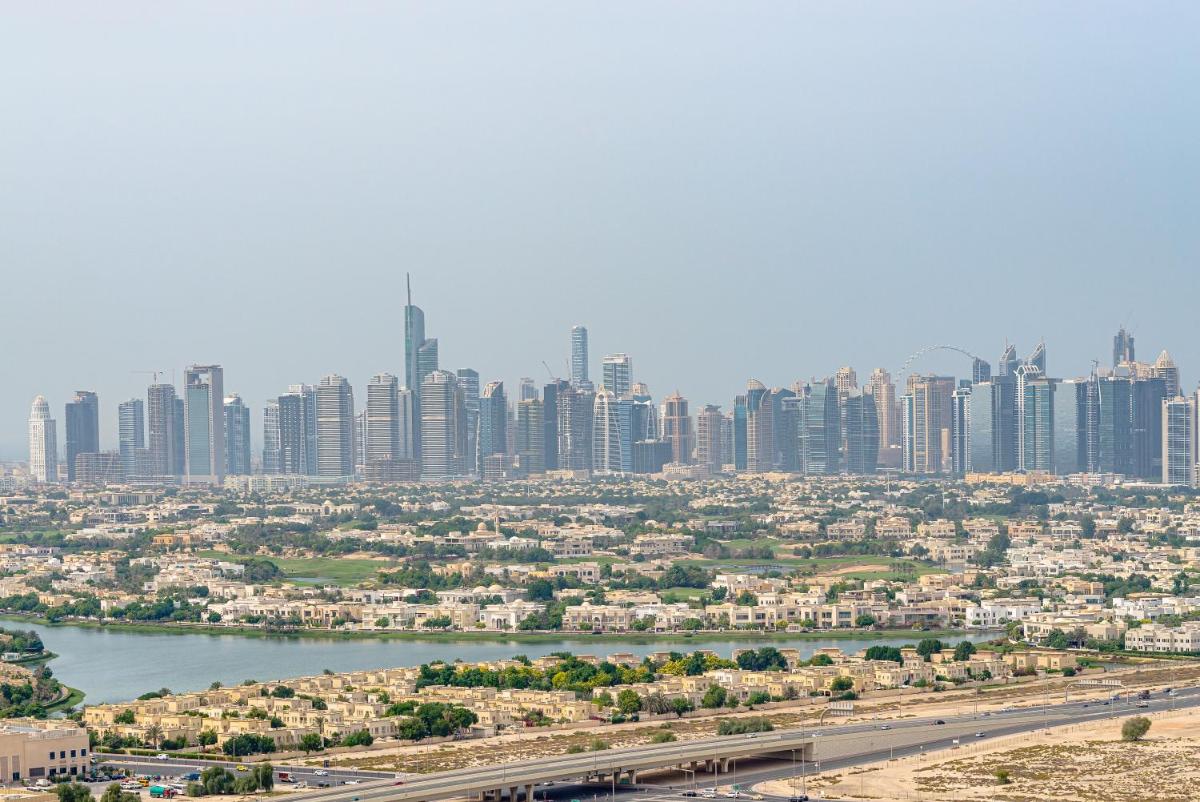 Marco Polo - Park and Skyline Views From this Cozy Apt in JVC - Housity