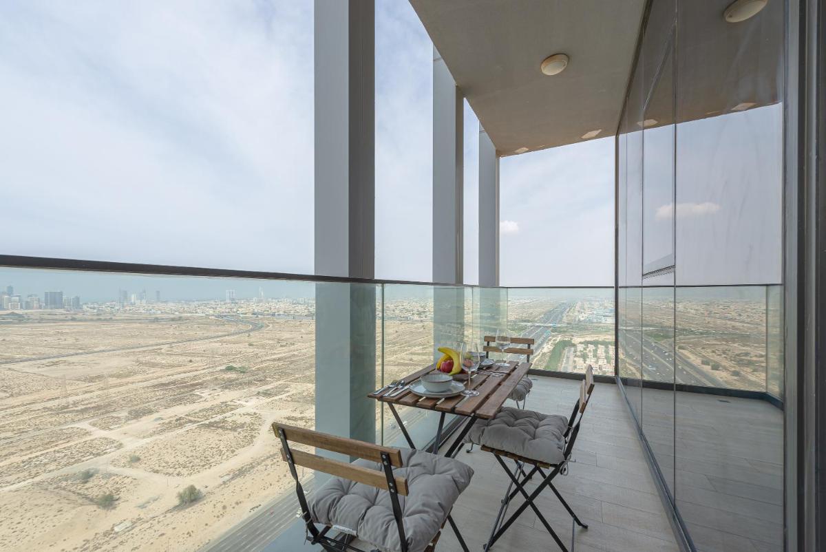 Marco Polo - Park and Skyline Views From this Cozy Apt in JVC - Housity