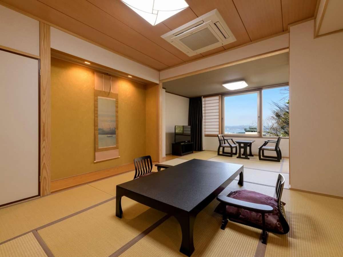 Ryochiku Bettei - Housity