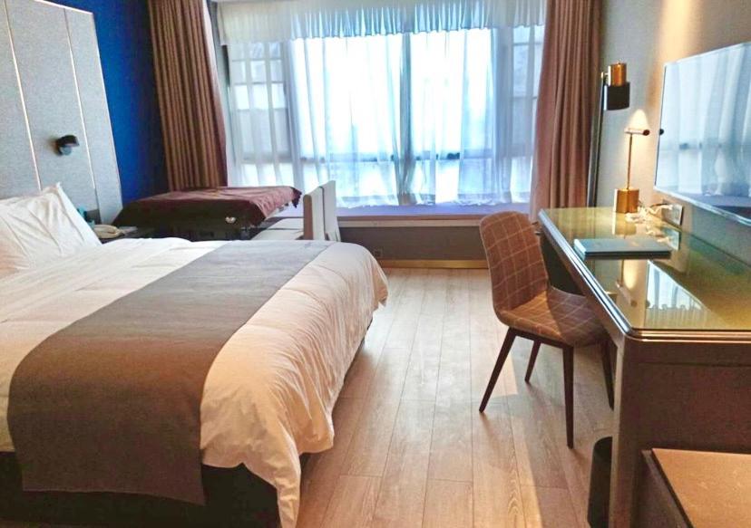 Suitetrails - LanOu Hotel Guiyang Midea State Guest House University Town