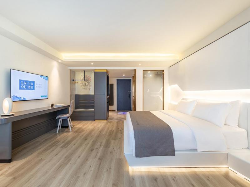 LanOu Hotel Guiyang West Beijing Road Century City - Housity