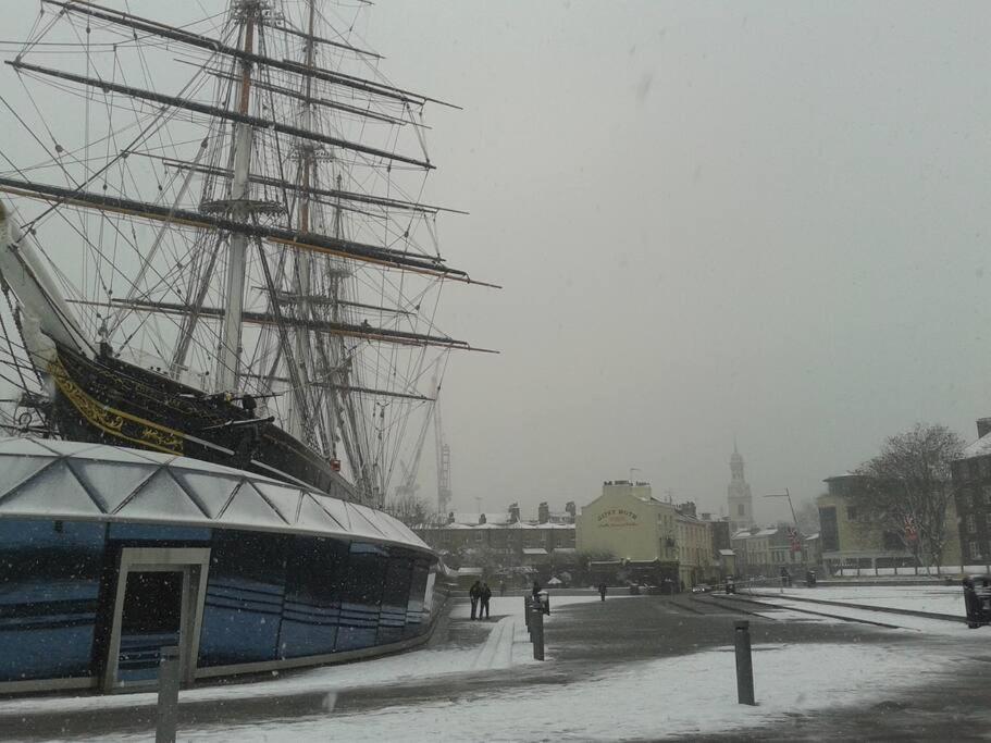 NAVAL COTTAGE IN THE HEART OF ROYAL GREENWICH - Housity