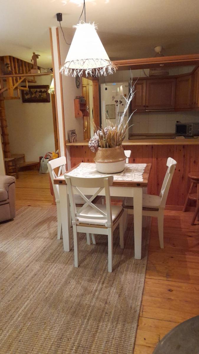 Apartamento dúplex acogedor con piscina en Rialp - Housity