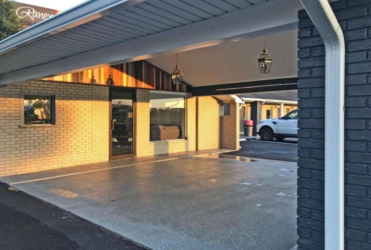 Rodeway Inn South - Housity