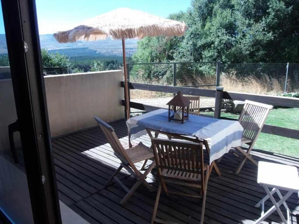 Casa Iona chalet adosado con vistas a la montaña - Housity