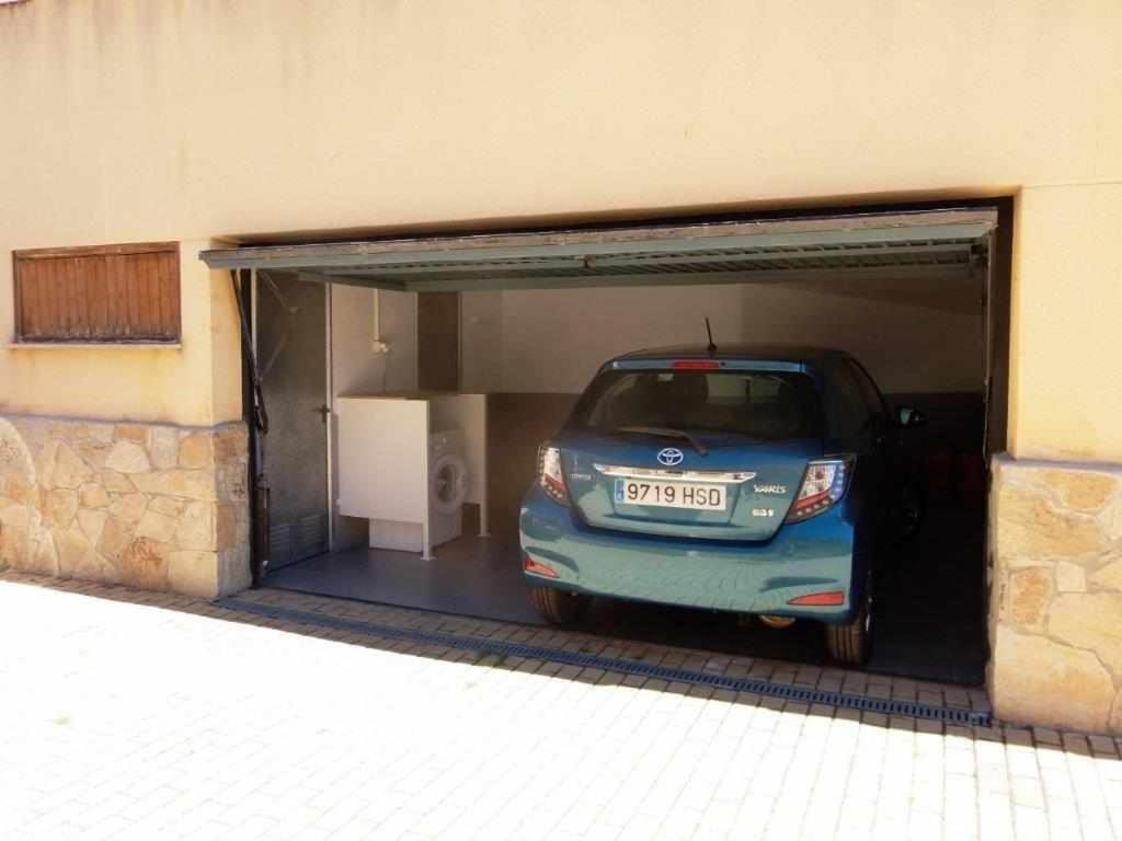 Casa Iona chalet adosado con vistas a la montaña - Housity