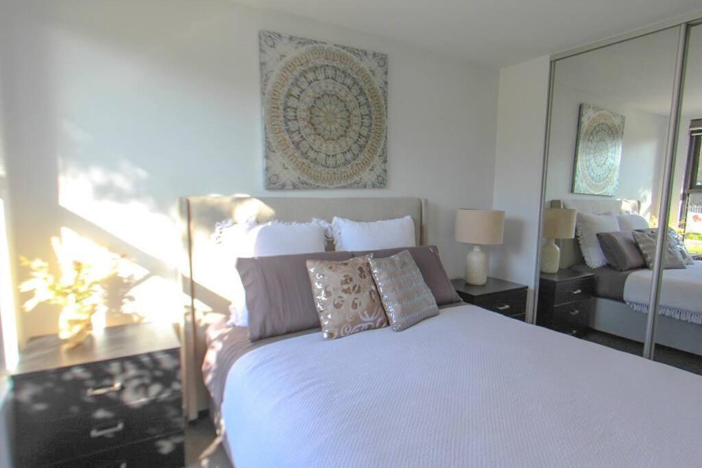 Boutique Heidelberg Heights 2BR apartment - G01 - Hizvo