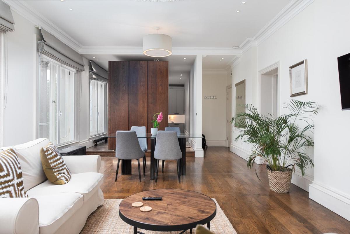 Grosvenor Gardens by CAPITAL - Housity