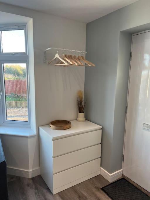 Abbotsbury 1 bed studio opposite UWE free parking - Housity