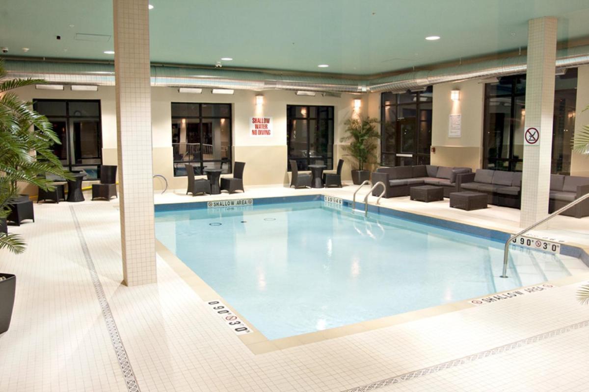Holiday Inn Express Pembroke, an IHG Hotel - Housity