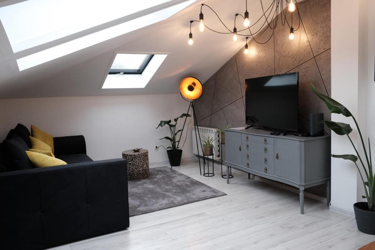 Loft Parkowa - Housity