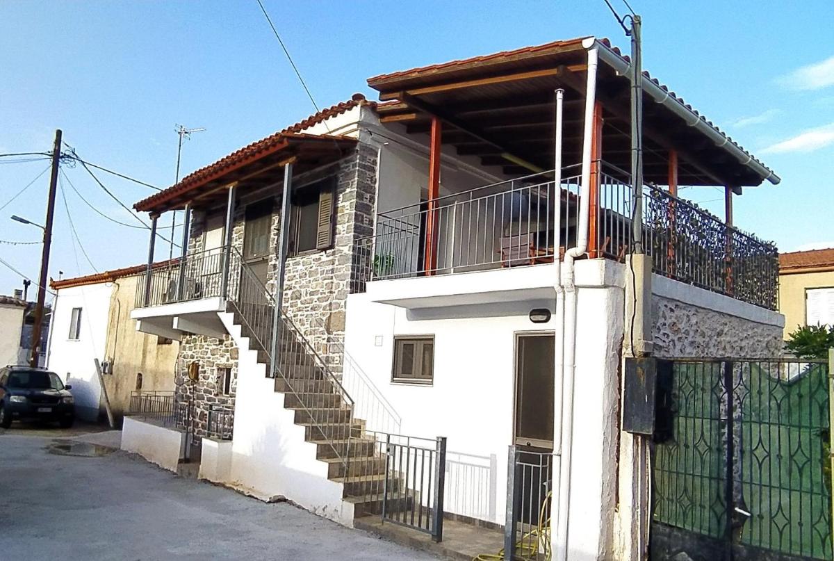 Traditional stone house Vrisi - Housity