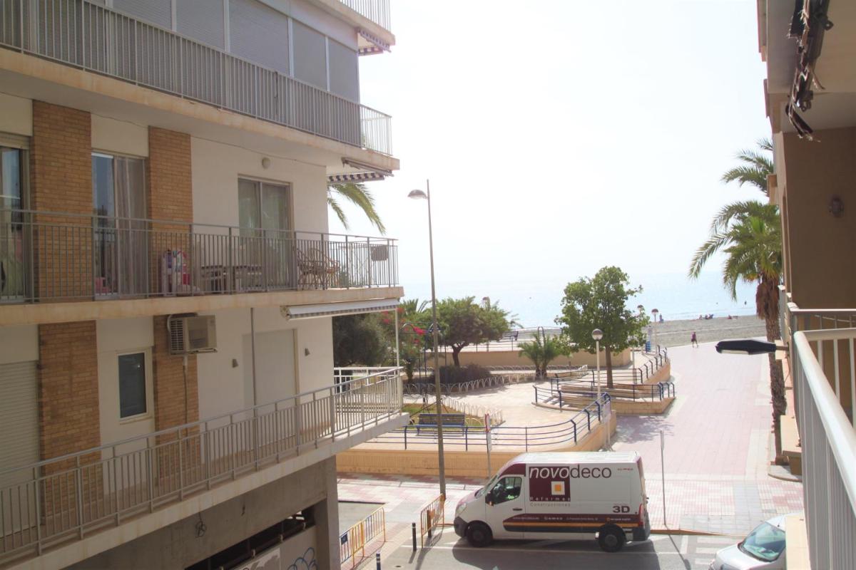 Apartamento en Santa Pola, Playa de Levante SP102 - Hizvo