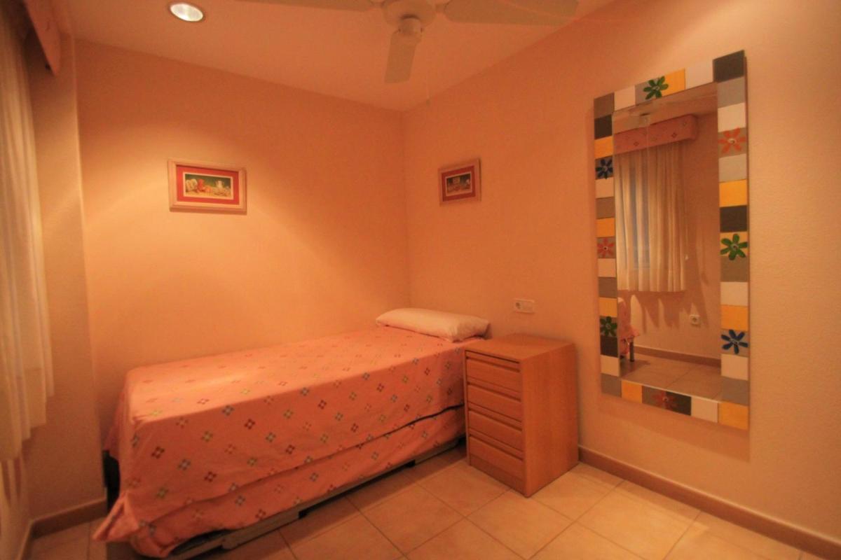 Apartamento en Santa Pola, Playa de Levante SP102 - Hizvo