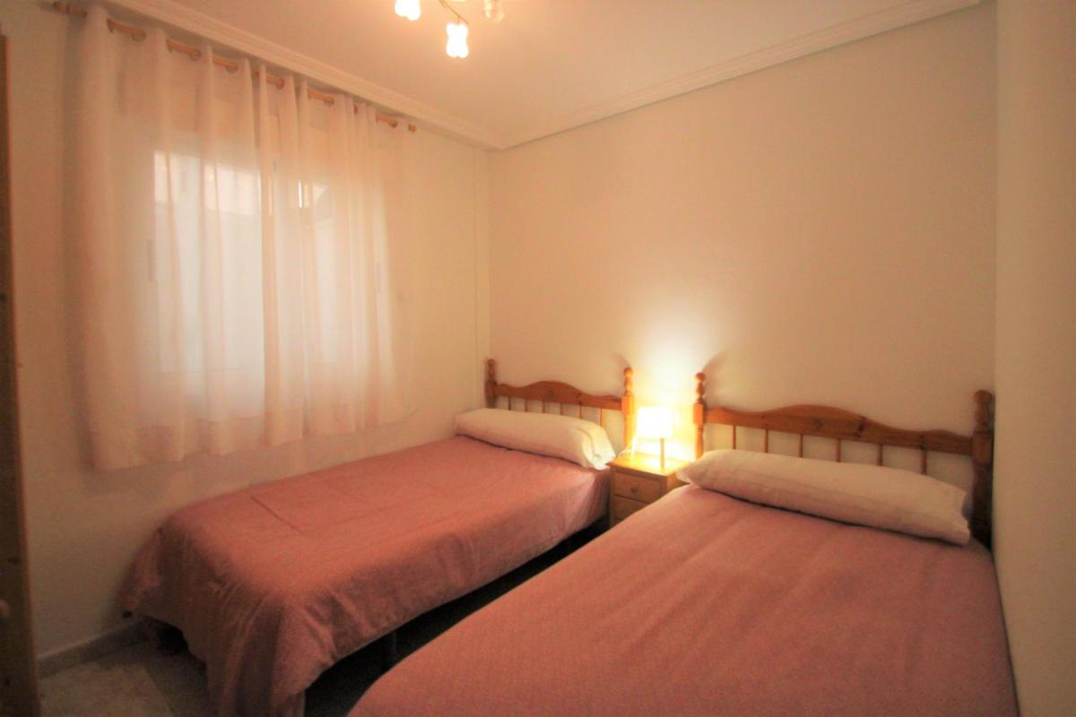 Apartamento CasaTuris en Playa Lisa Santa Pola SP101 - Housity