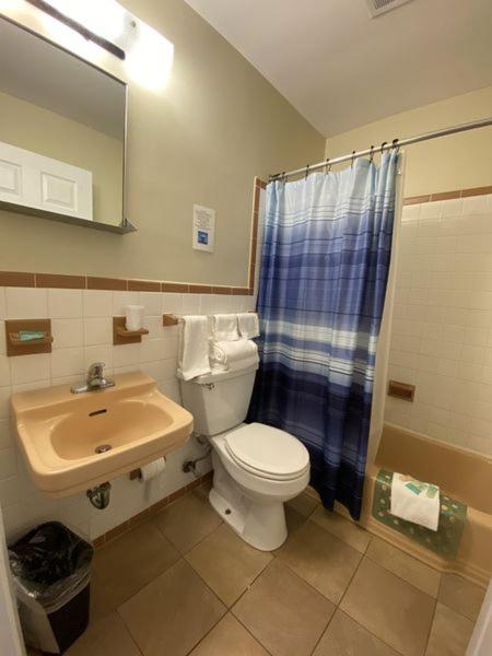 Wachapreague Inn - Motel Rooms - Housity