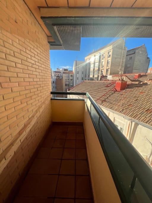 Stunning 3 bedroom flat, all exterior in Chamberi - Housity