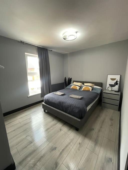 Central area entire terrace house - Housity