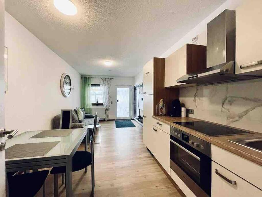 Schöne Eigentumswohnung optional mit Sauna Nutzung - Housity